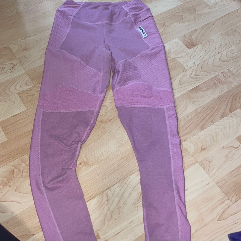 Light purple low rise GYMSHARK leggings